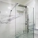Pearl Stone Appartement *