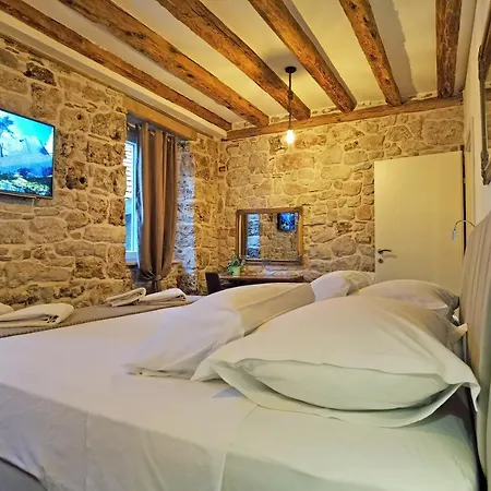 Pearl Stone 시베니크