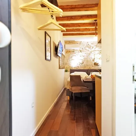 Pearl Stone * Šibenik