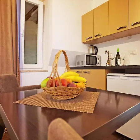Pearl Stone Apartment