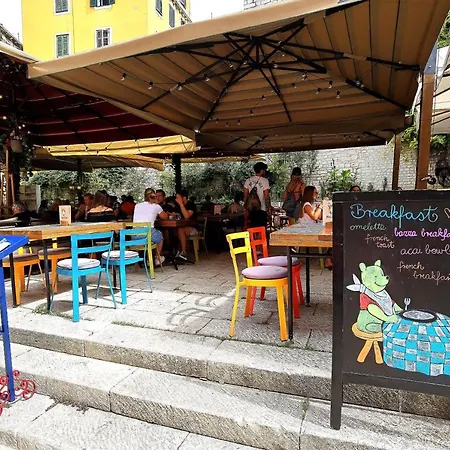 Pearl Stone * Šibenik