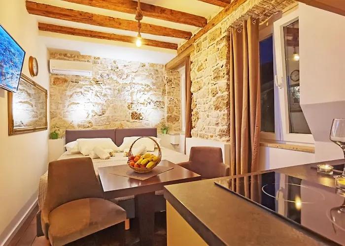 Apartment Pearl Stone Šibenik