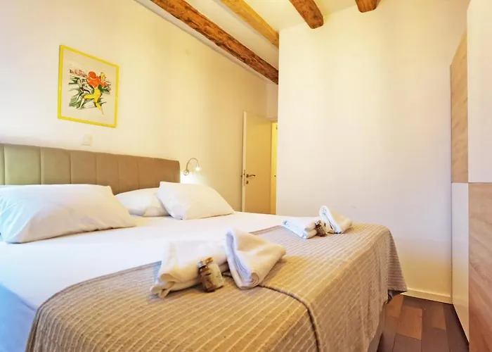 Pearl Stone 希贝尼克