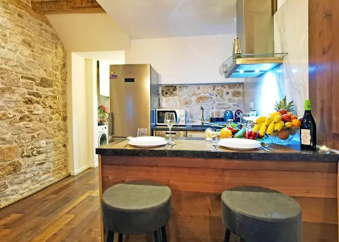 Pearl Stone * Šibenik