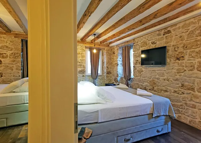 Apartment Pearl Stone