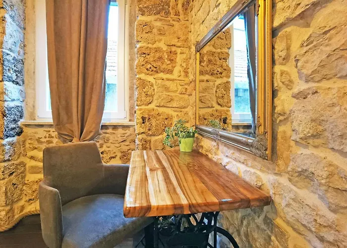 Pearl Stone * Šibenik