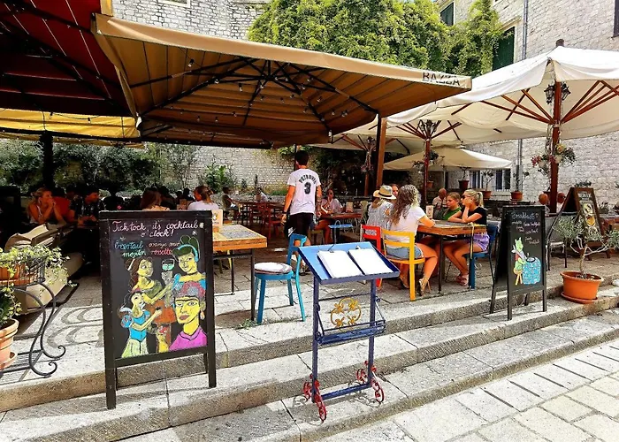 Pearl Stone 시베니크